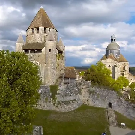 Dans Ancienne Corps De Ferme D Provins