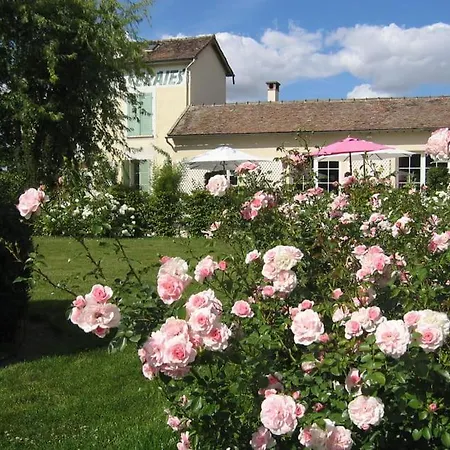 Dans Ancienne Corps De Ferme D *
