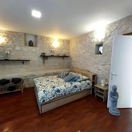 Dans Ancienne Corps De Ferme D Holiday home *