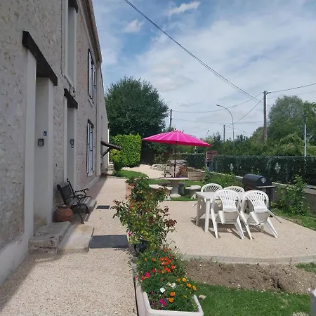 Dans Ancienne Corps De Ferme D